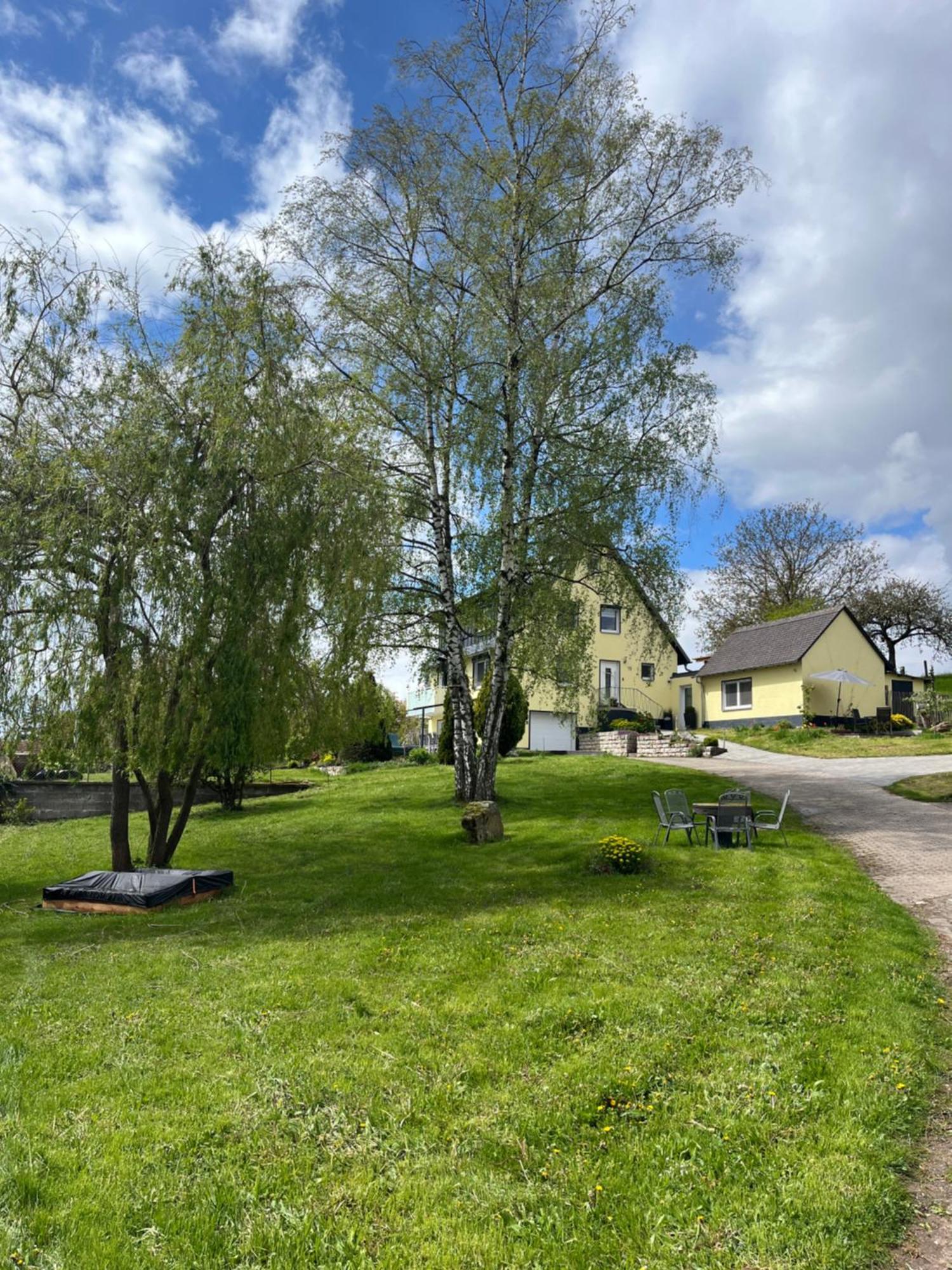Fewo Haus Hutzelbuck In Idyllisch-Gruener Lage Naehe An Ansbach Bagian luar foto