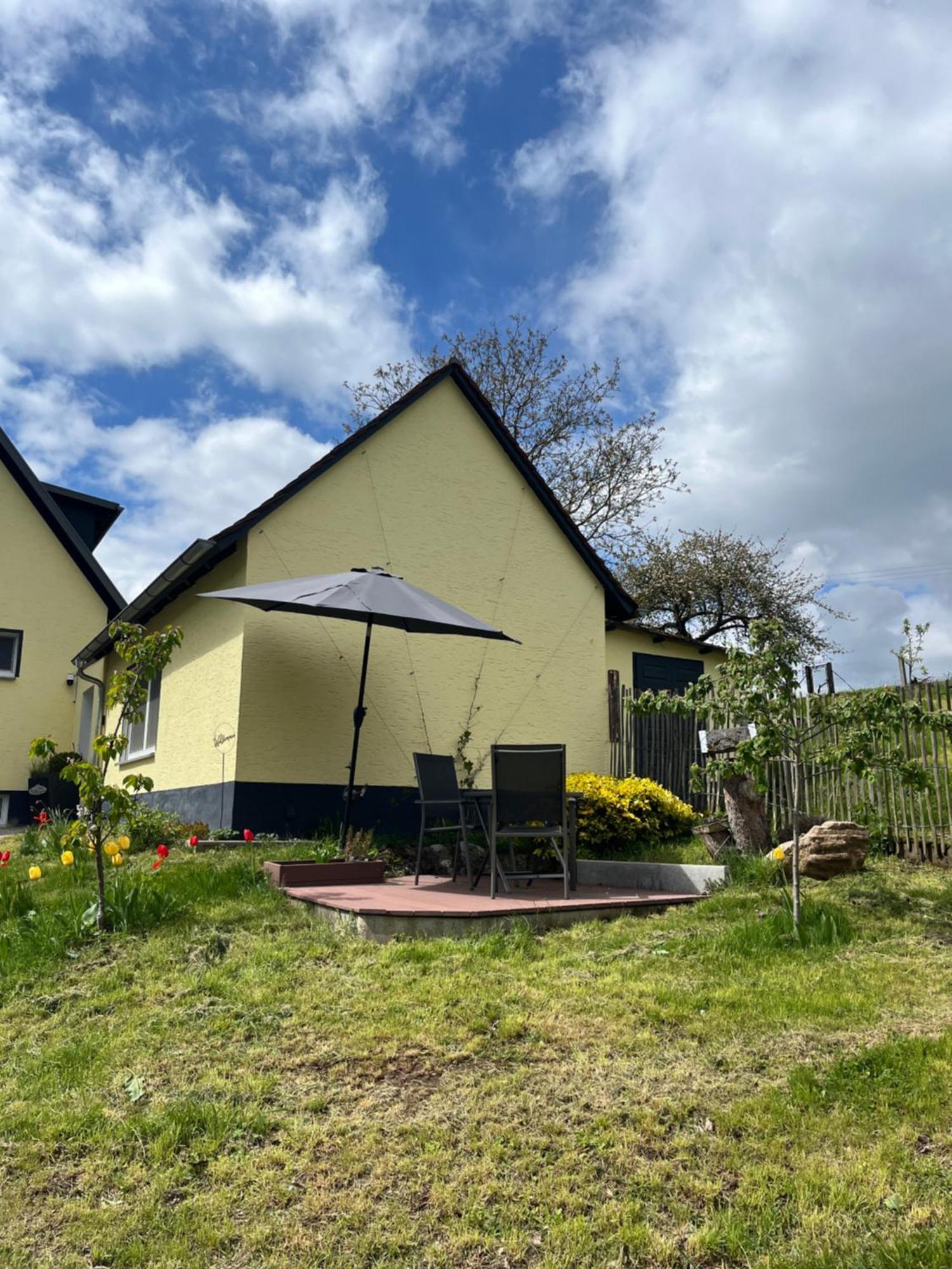 Fewo Haus Hutzelbuck In Idyllisch-Gruener Lage Naehe An Ansbach Bagian luar foto