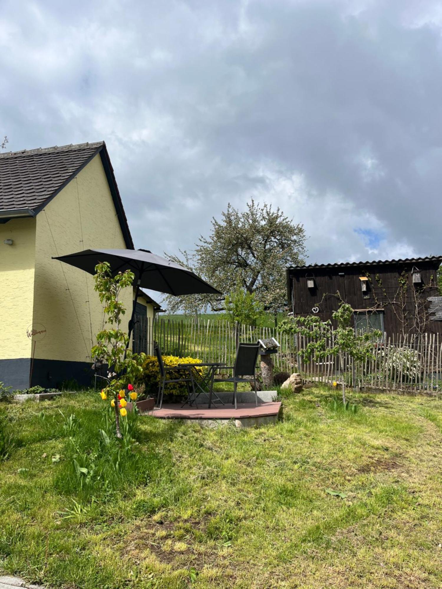 Fewo Haus Hutzelbuck In Idyllisch-Gruener Lage Naehe An Ansbach Bagian luar foto